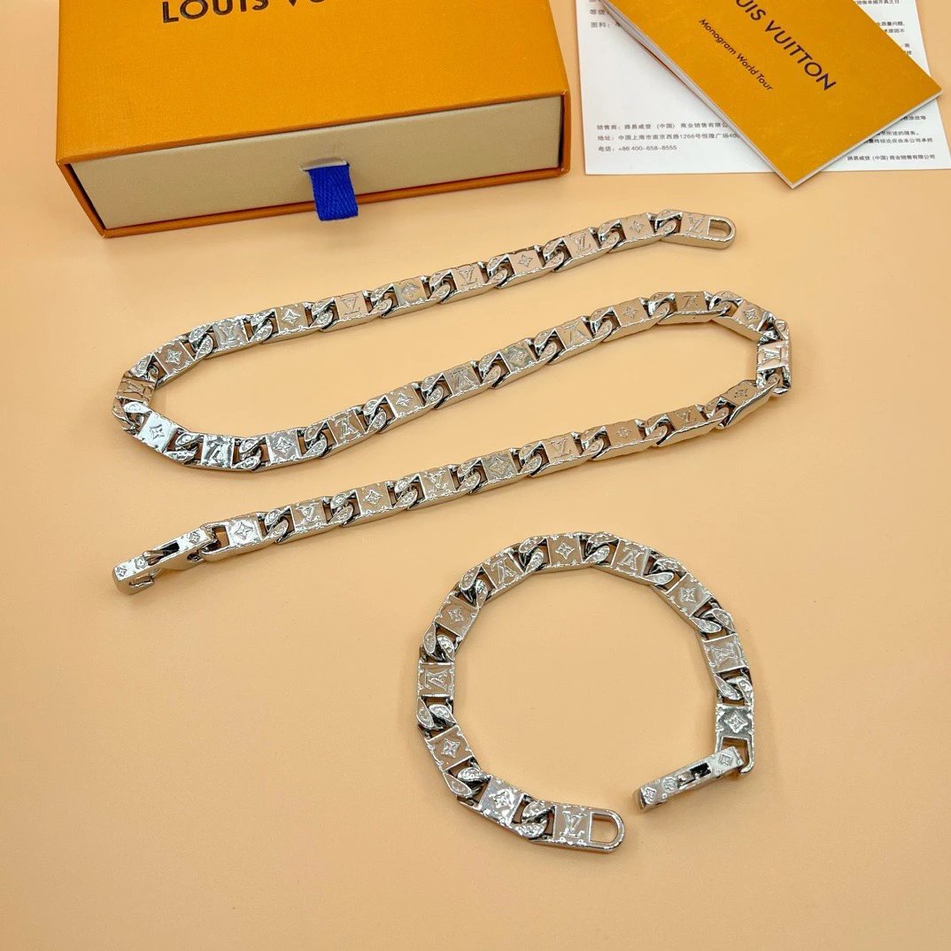 Louis Vuitton Silver Chain Bracelet and Necklace Set