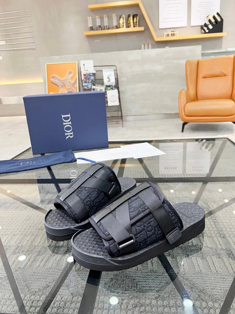 Slides from Vogue Square