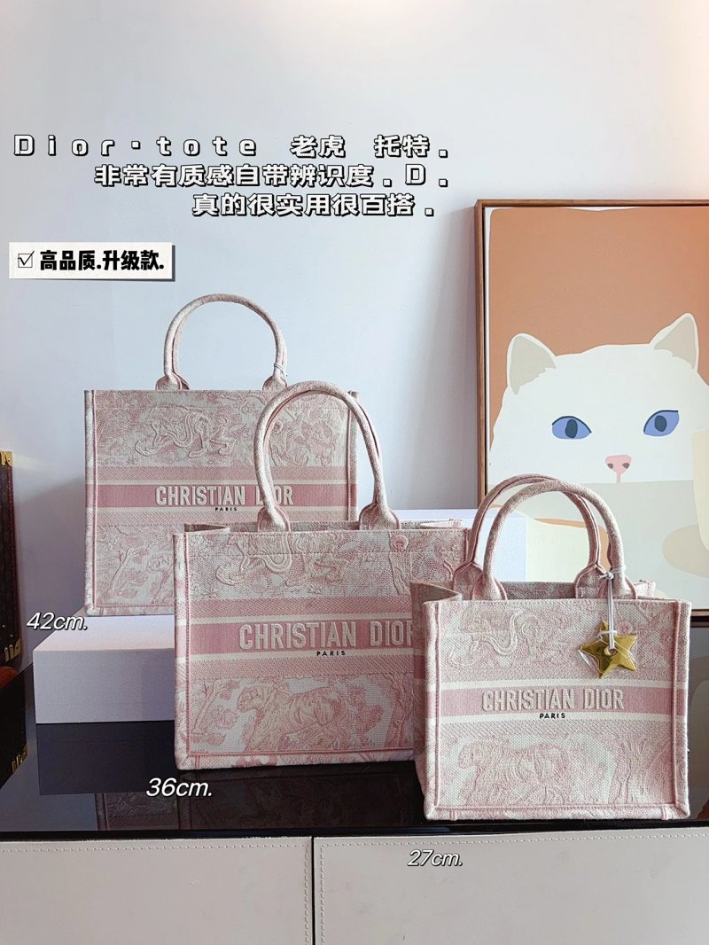 Shopping bag from Vogue Square