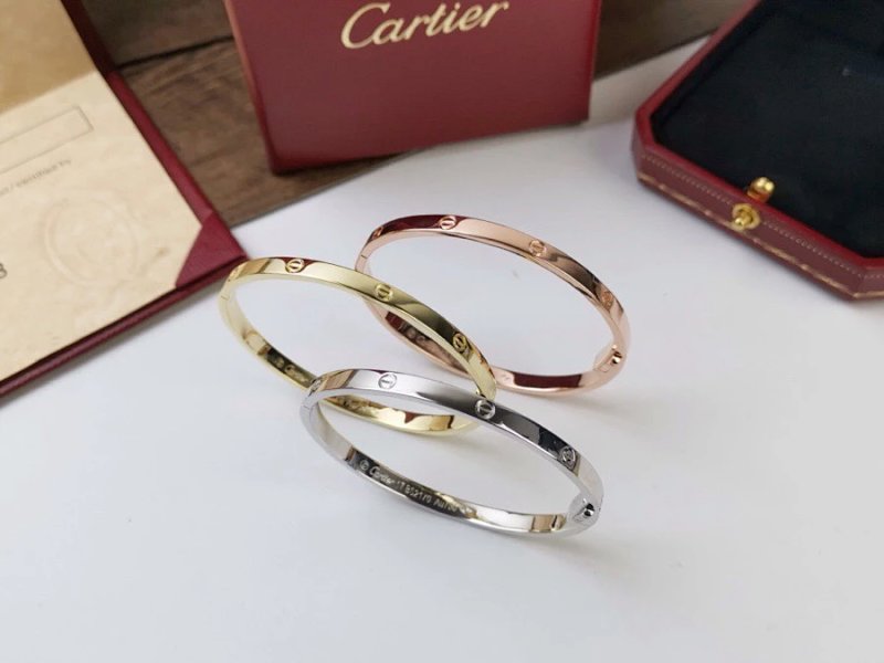 Bracelet from Vogue Square