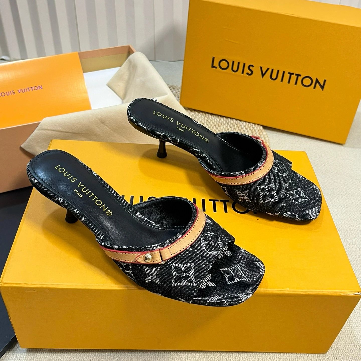 Louis Vuitton Neo Revival