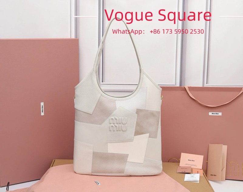 Tote bag from Vogue Square