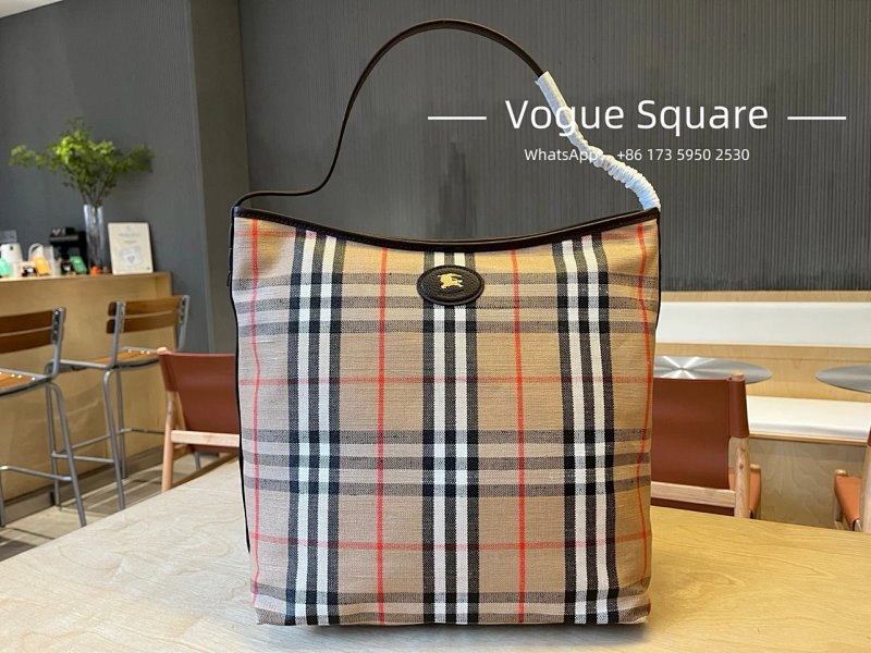 Tote bag from Vogue Square