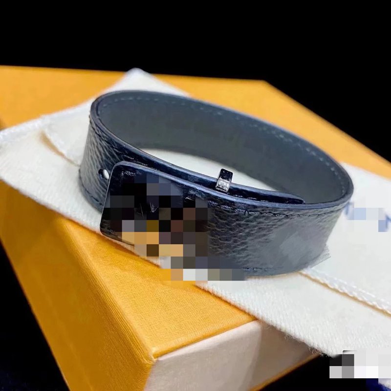 Bracelet from Vogue Square