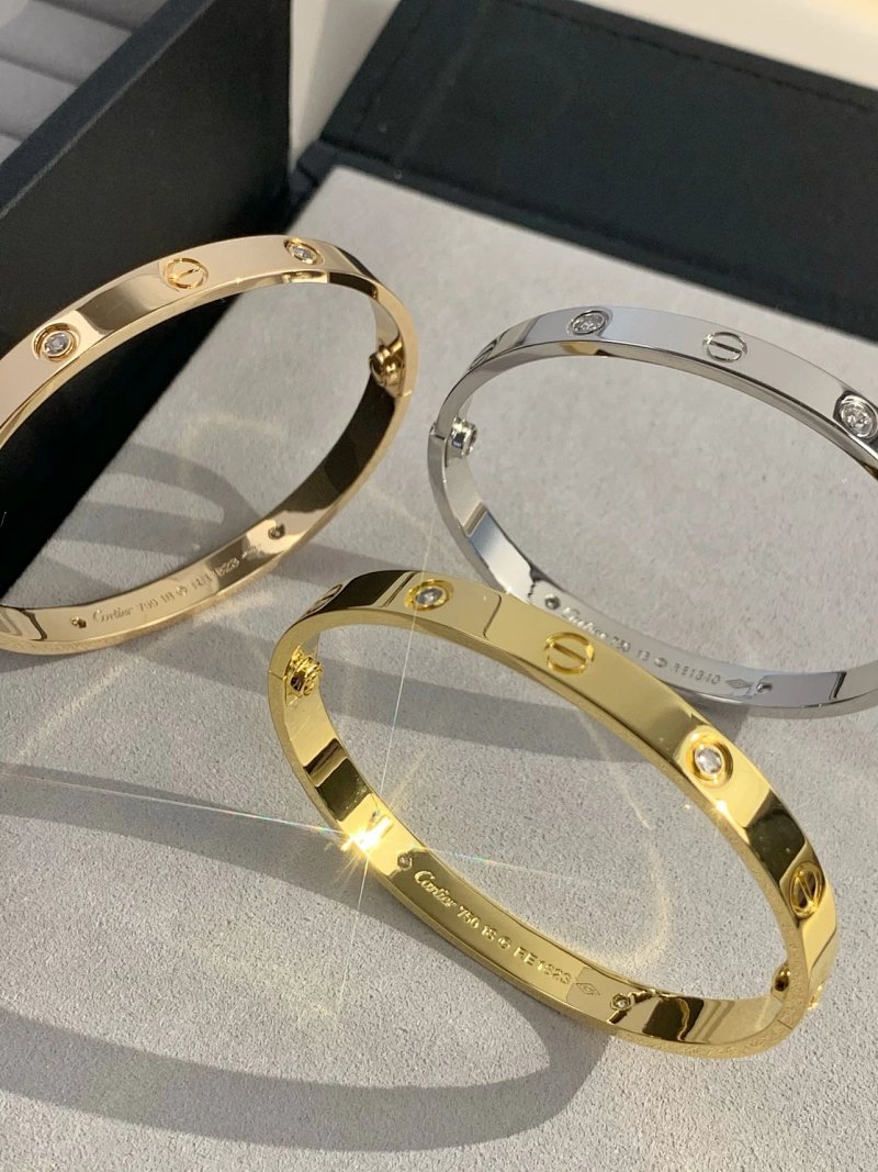Bracelet from Vogue Square
