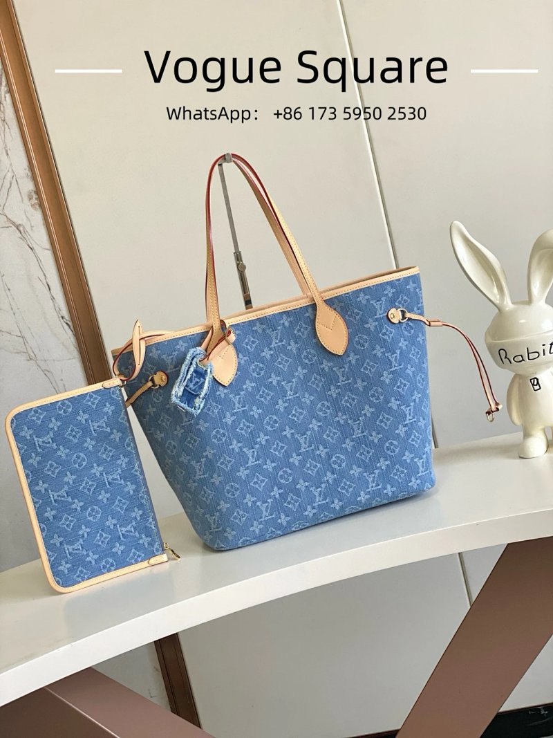 Shopping bag from Vogue Square