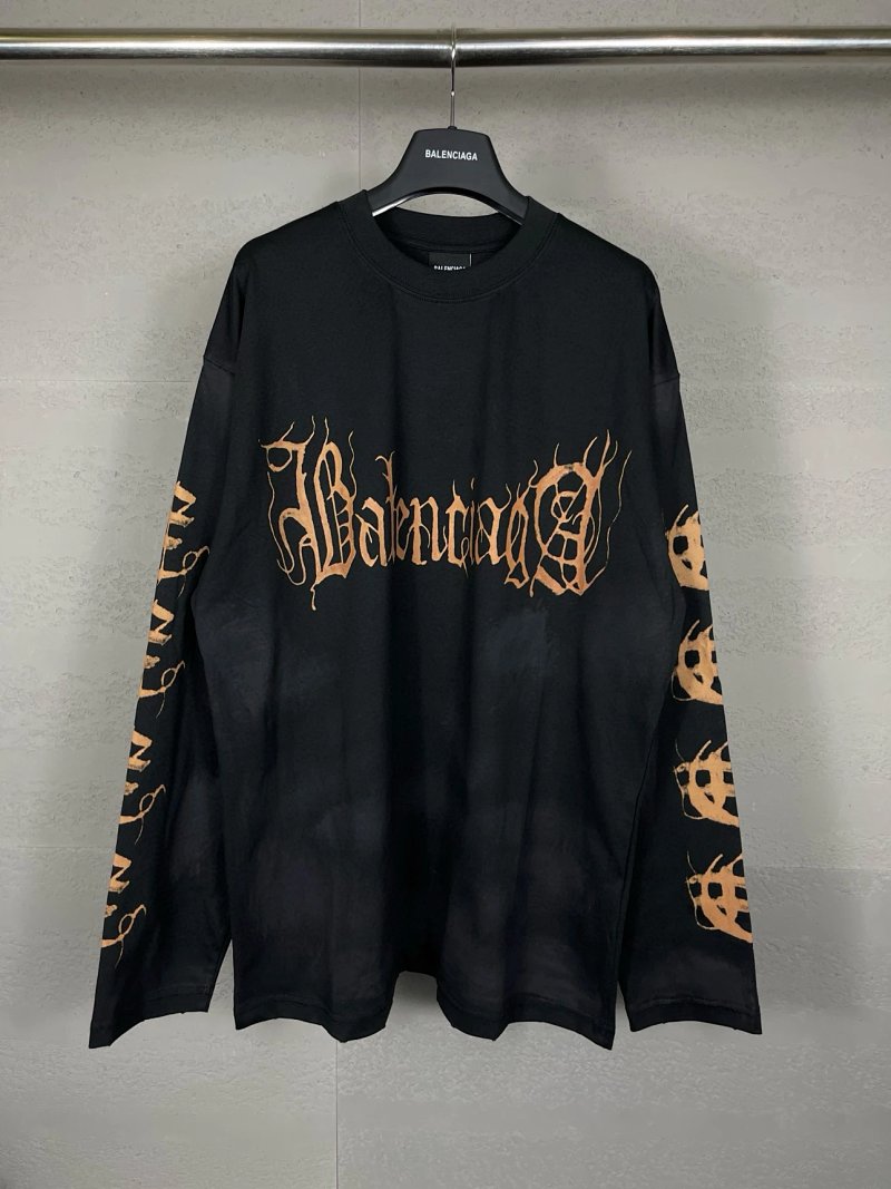 Long sleeve from Vogue Square
