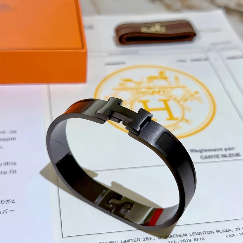 Bracelet from Vogue Square