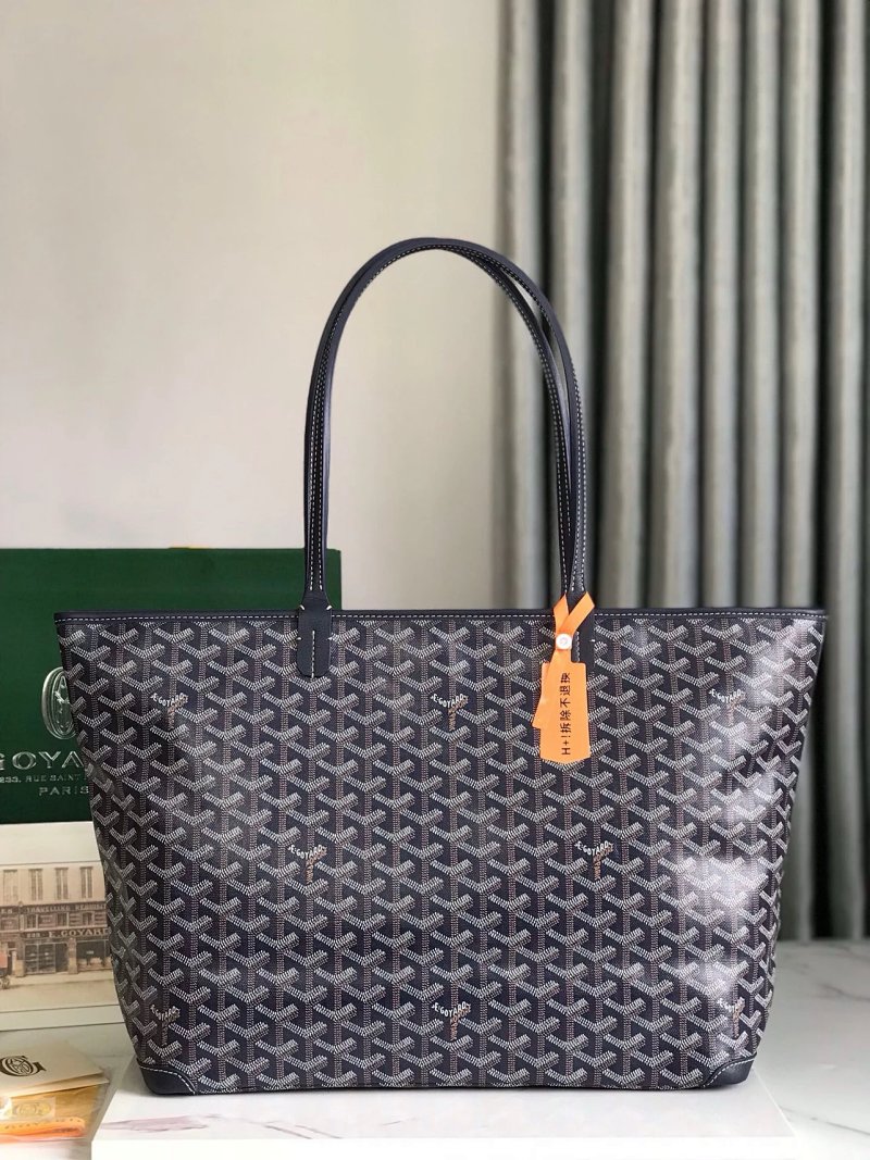Shopping bag from Vogue Square