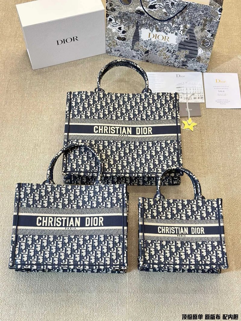 Shopping bag from Vogue Square