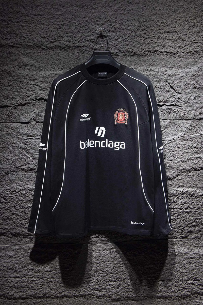 Long sleeve from Vogue Square