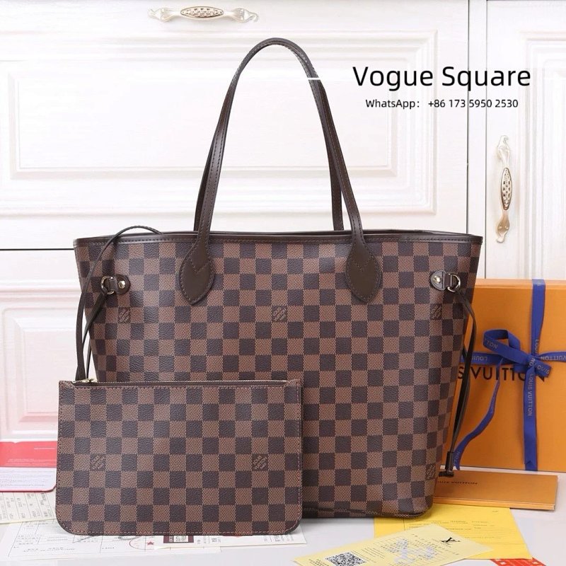 Shopping bag from Vogue Square