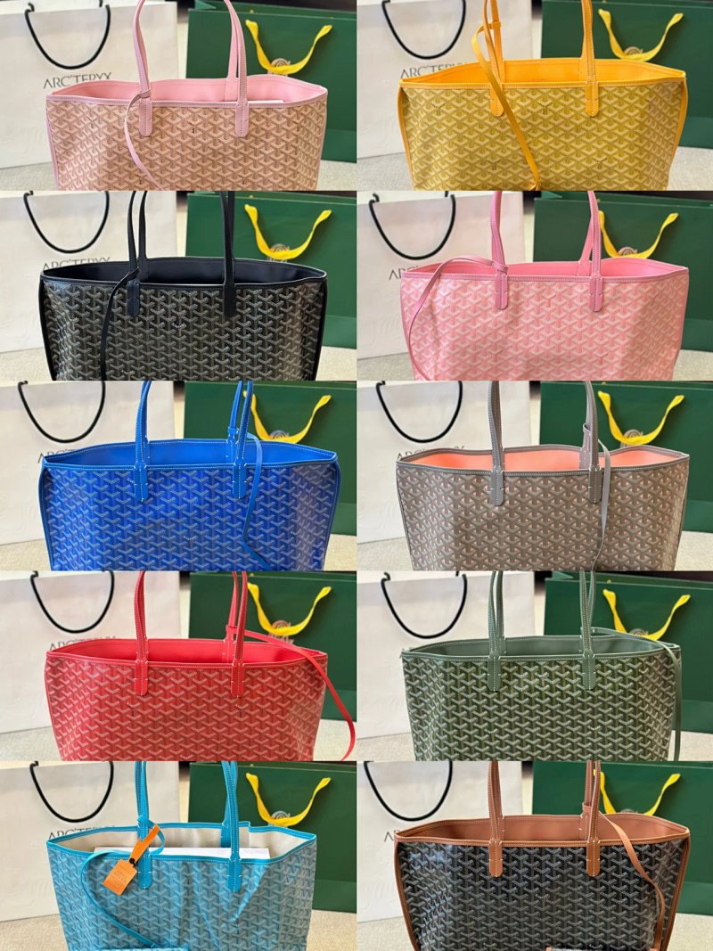Shopping bag from Vogue Square