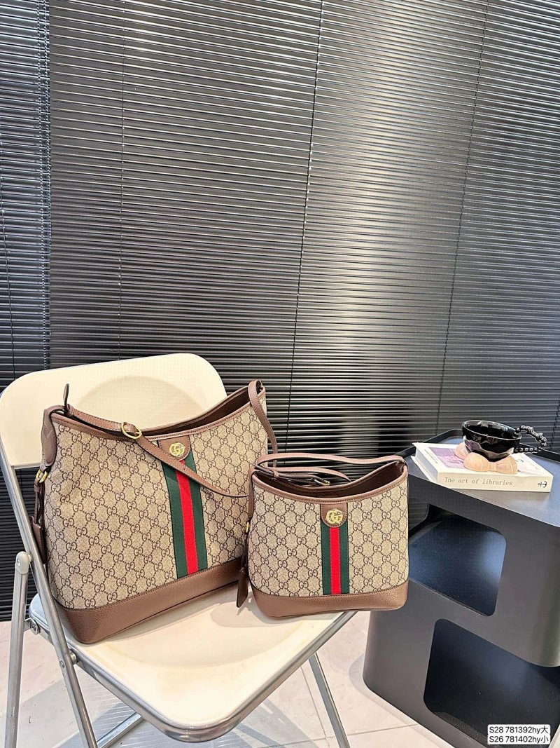 Tote bag from Vogue Square