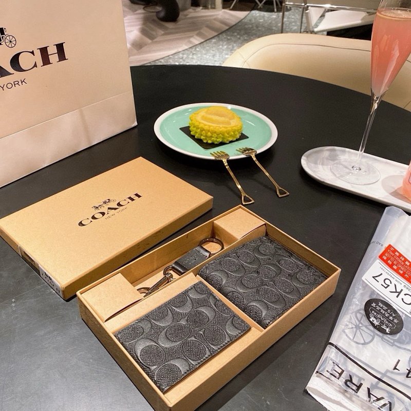 Wallet from Vogue Square