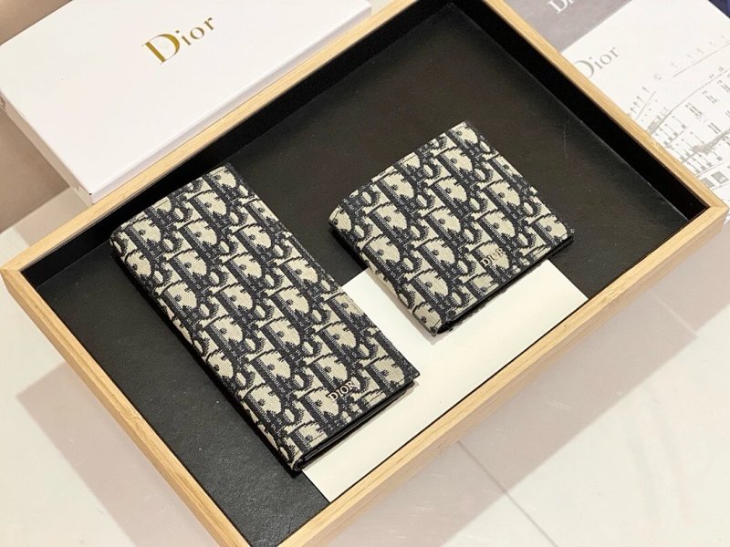 Wallet from Vogue Square