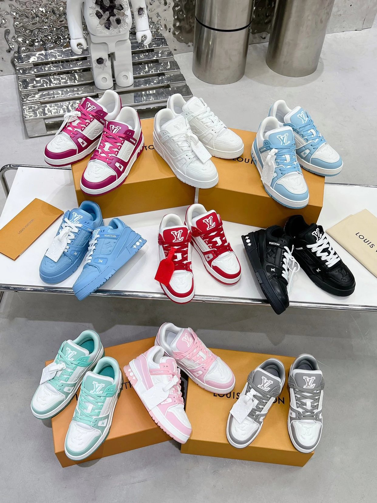 Louis Vuitton Trainer White Pink Blue Red Black Mint Gray Casual Sneakers