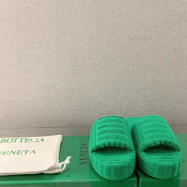 Bottega Veneta Slippers: seller detail photo 4