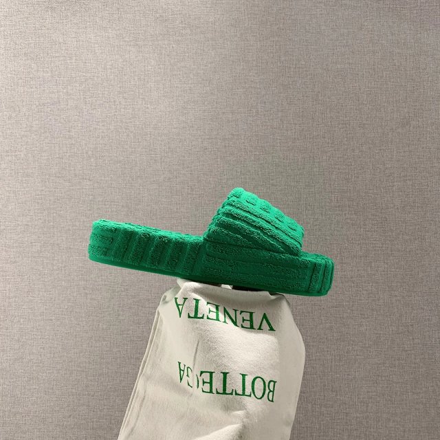 Bottega Veneta Slippers: seller detail photo 8