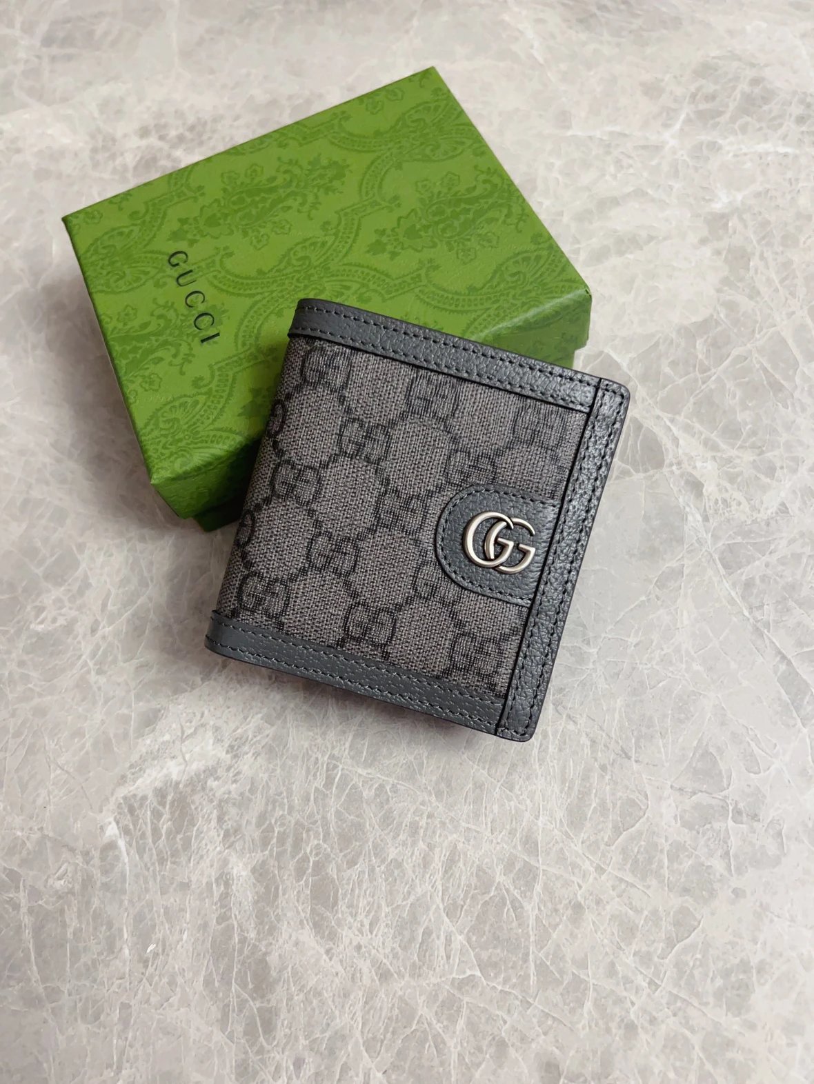 Gucci GG Supreme Wallet