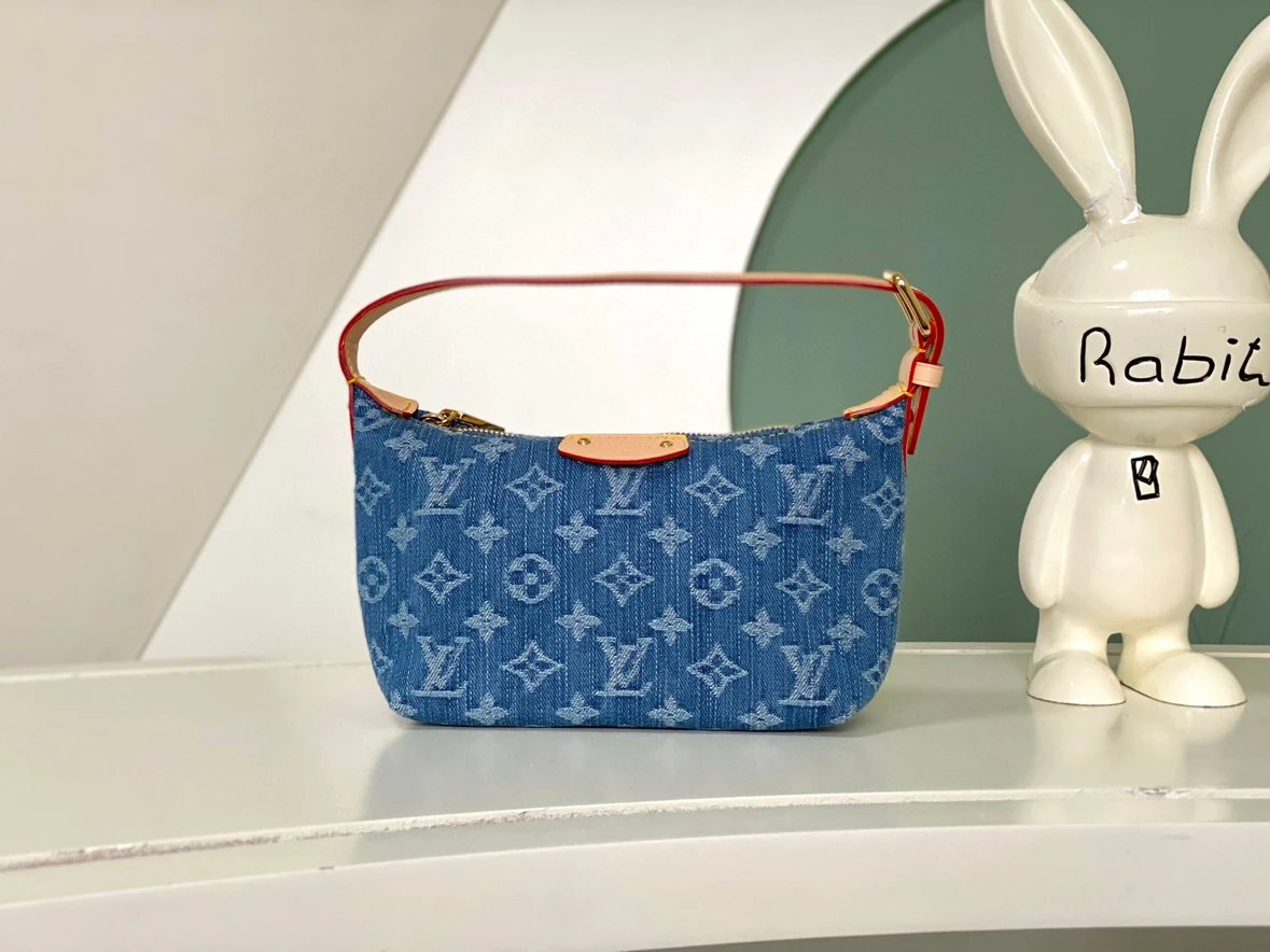 Louis Vuitton Denim Monogram P