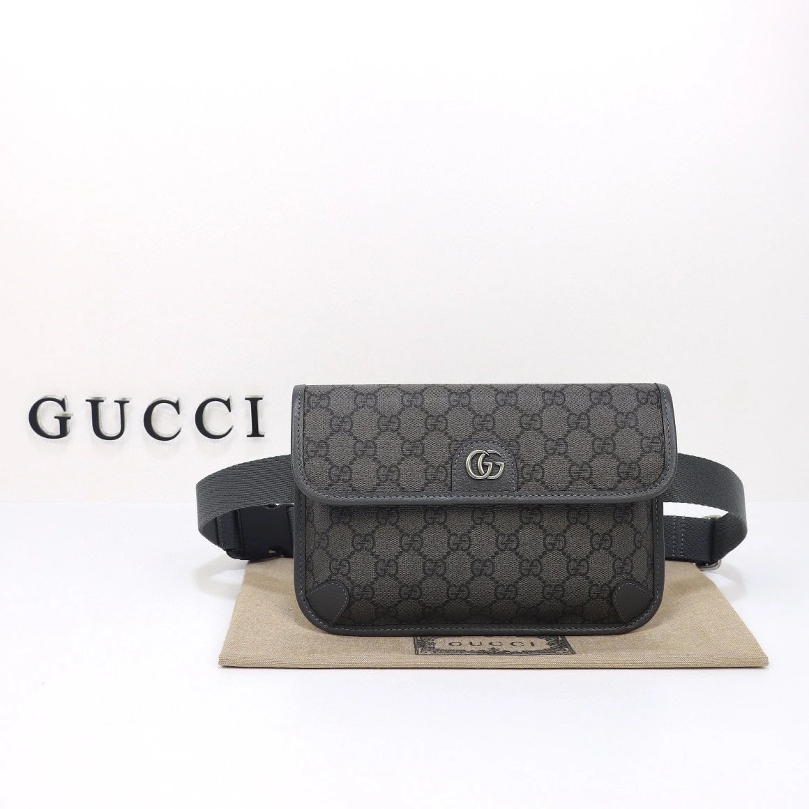 Gucci GG Supreme Belt Bag