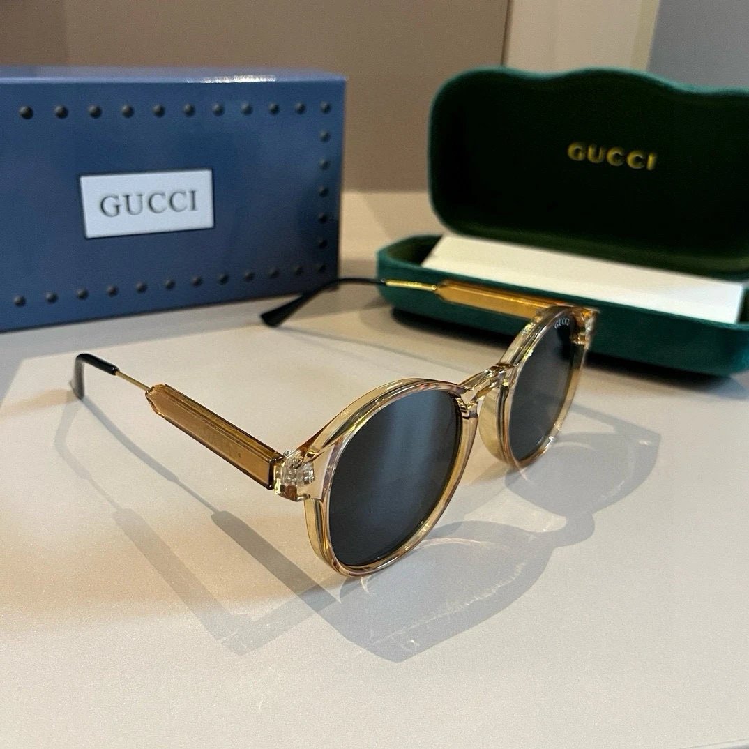 Gucci Round Frame Sunglasses