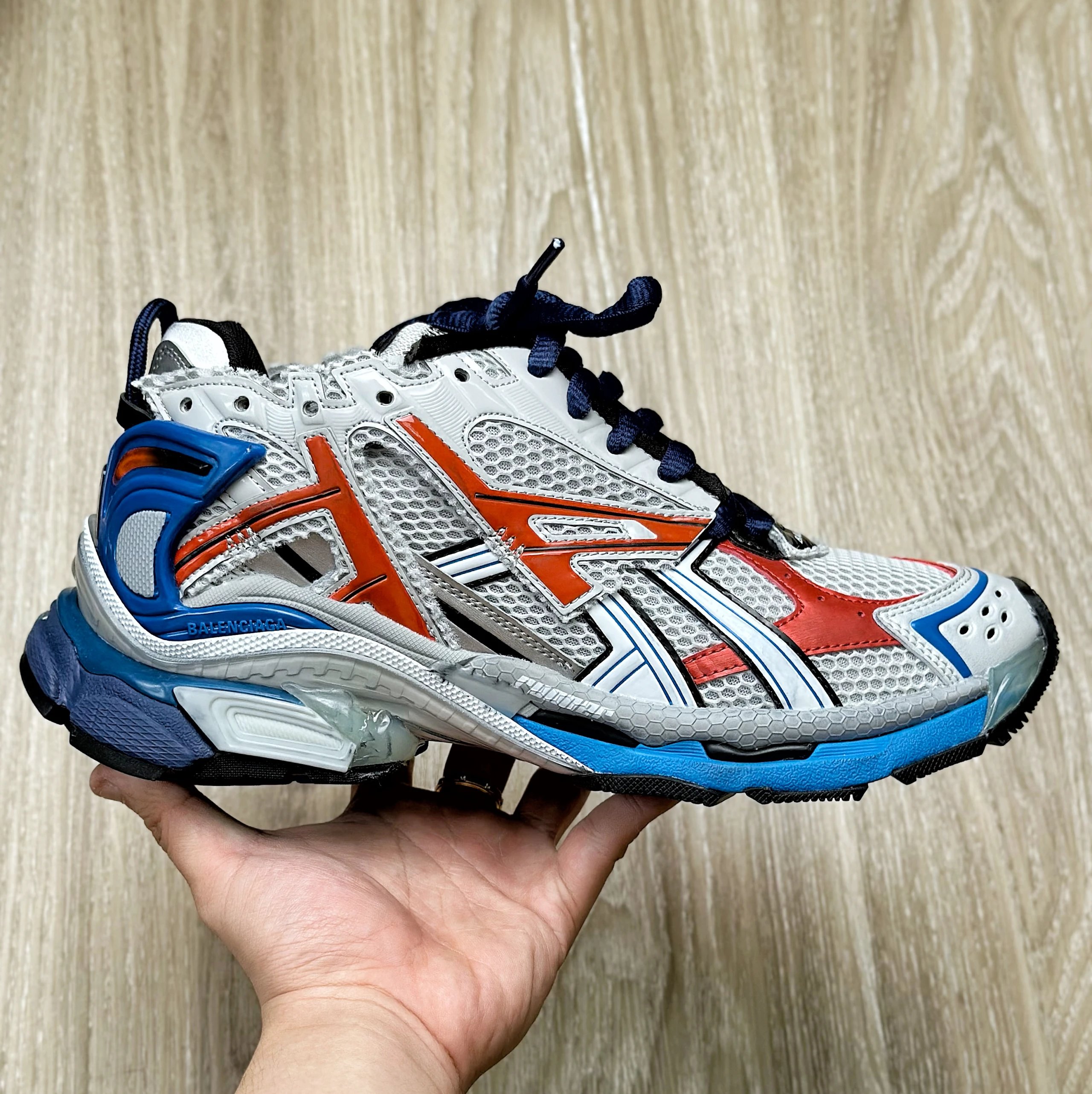 RUNNER BLK/RED/BLU/GREY/BUR 1264