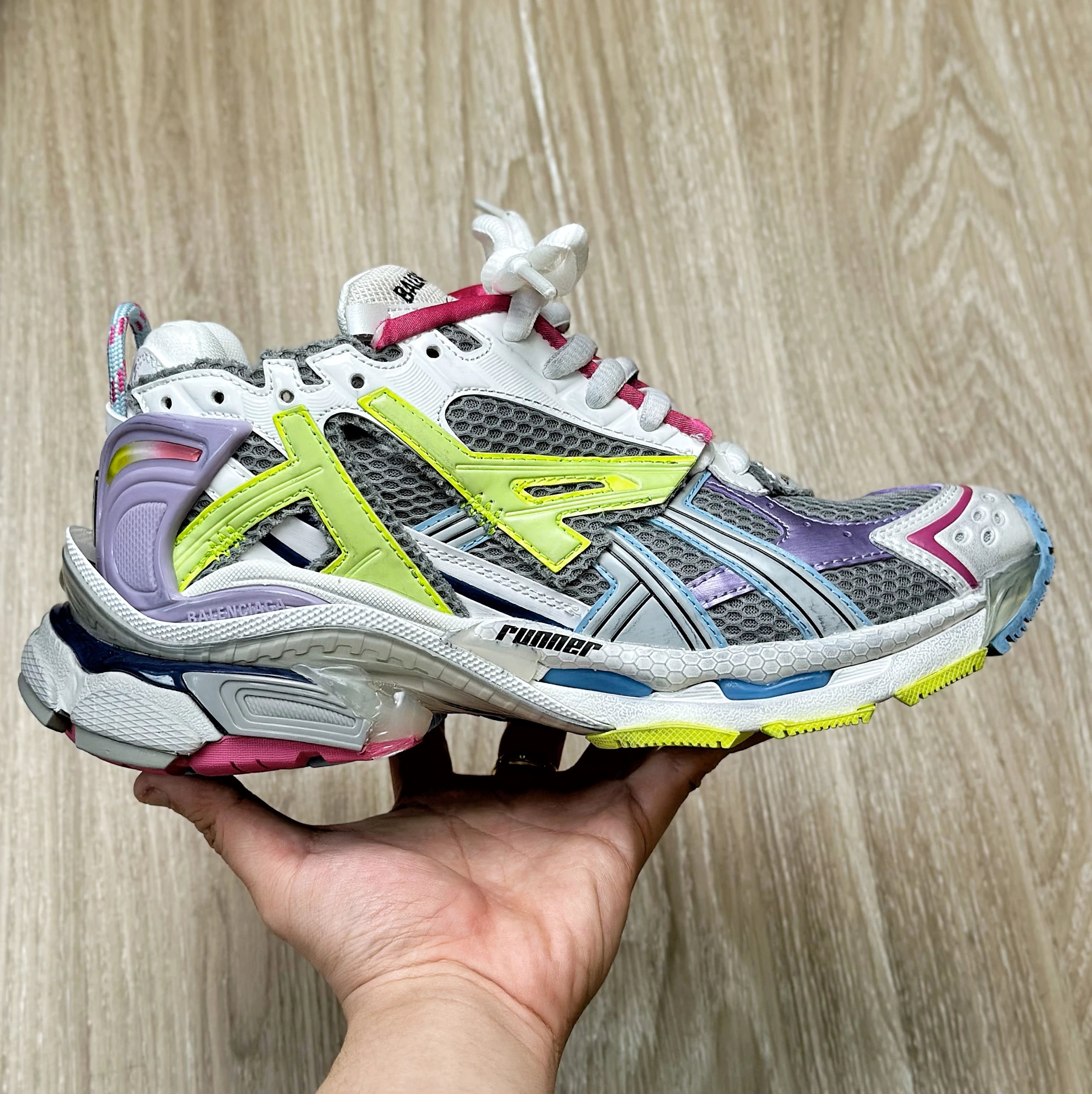 RUNNER F/BL/W/B 1745