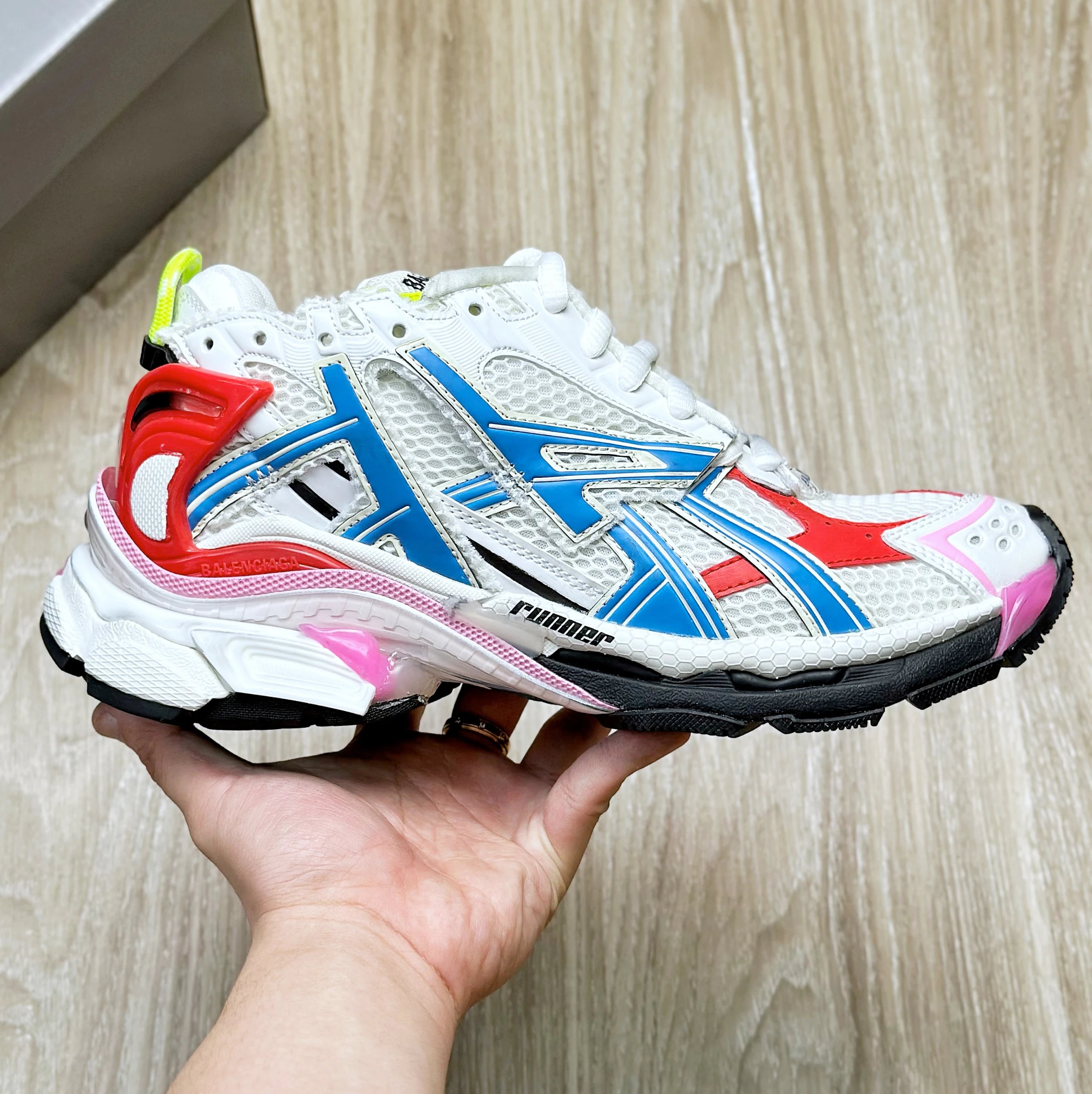 RUNNER WHITE/RED/BLUE/PINK 9645