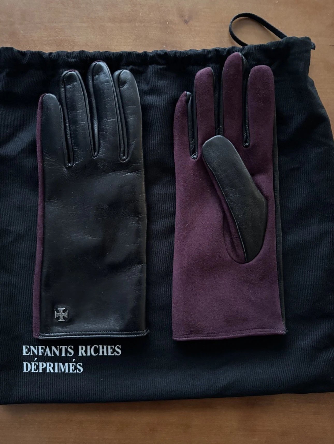 ERD25fw wine red suede cross gloves deposit (final payment 269)