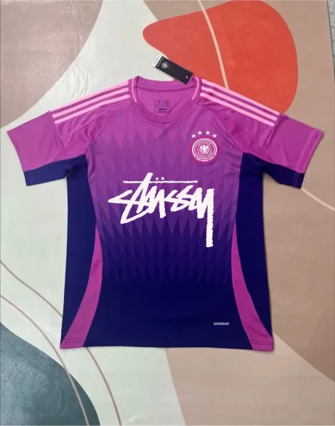 CBF Brazil x Artist Collaboration Christ the Redeemer Graphic Jersey - 15