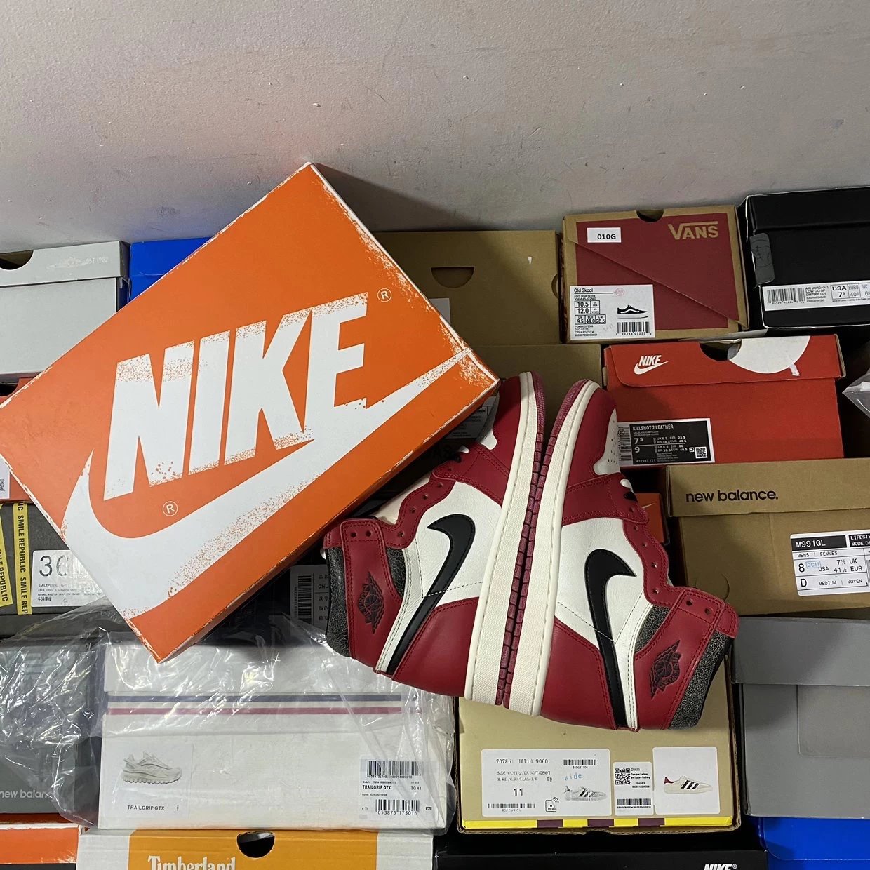 AJ1 OG "Lost & Found" Aged/Vintage White Red Chicago 2022 Style Code: DZ5485-612
