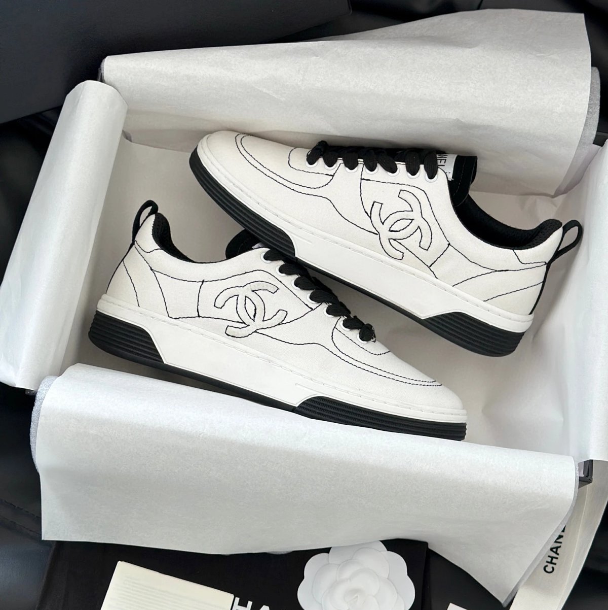 white board shoes