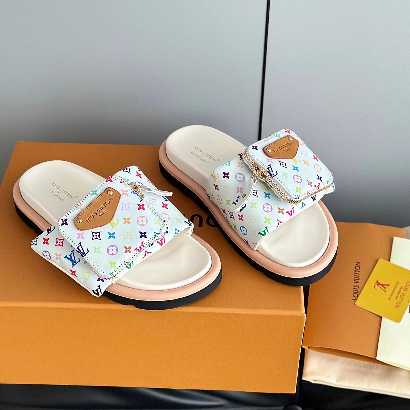 Takashi Murakami x LV Pool Pillow Comfort Shoes — white colored flowers colorway — USFans Spreadsheet photo