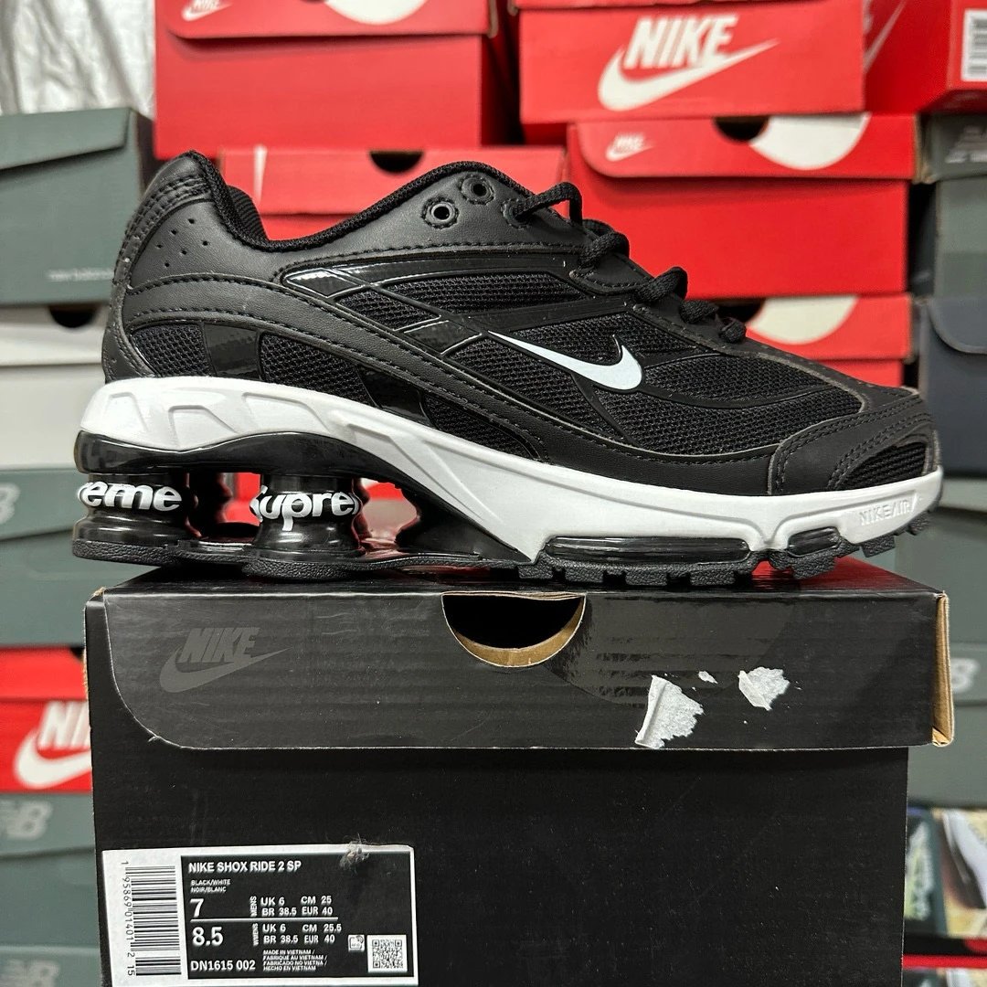 Black White DN1615-002