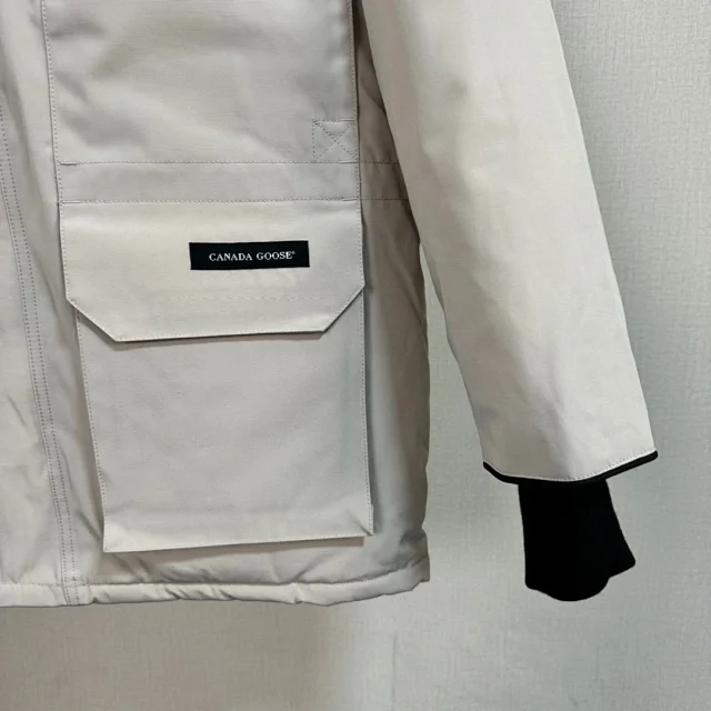 Canada Goose Down Jackets Expedition Parka with Fur-Trim Hood product detail image 29