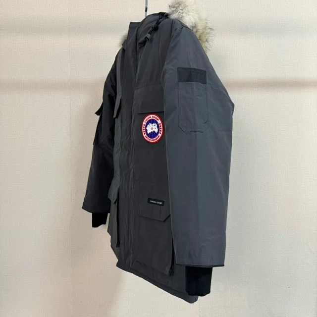 Canada Goose Down Jackets Expedition Parka with Fur-Trim Hood product detail image 21