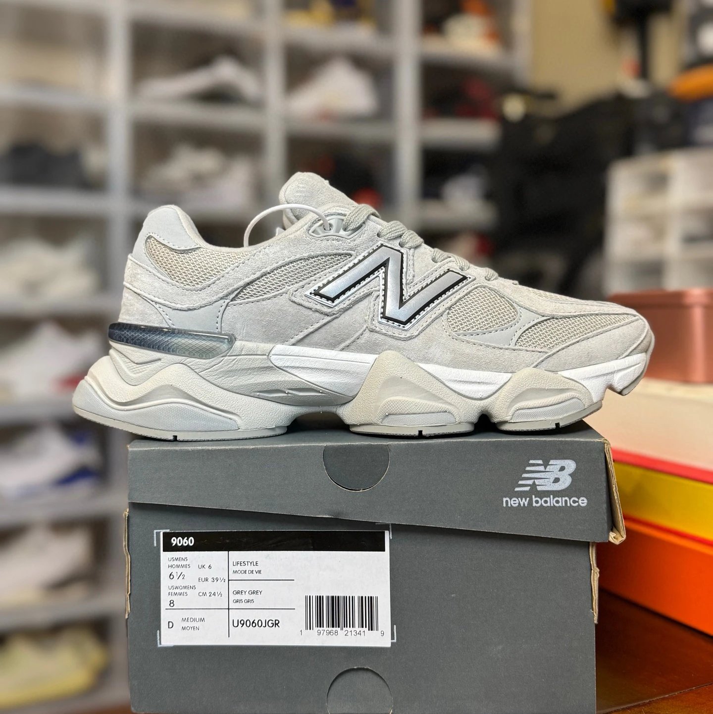 Grey White U9060JGR
