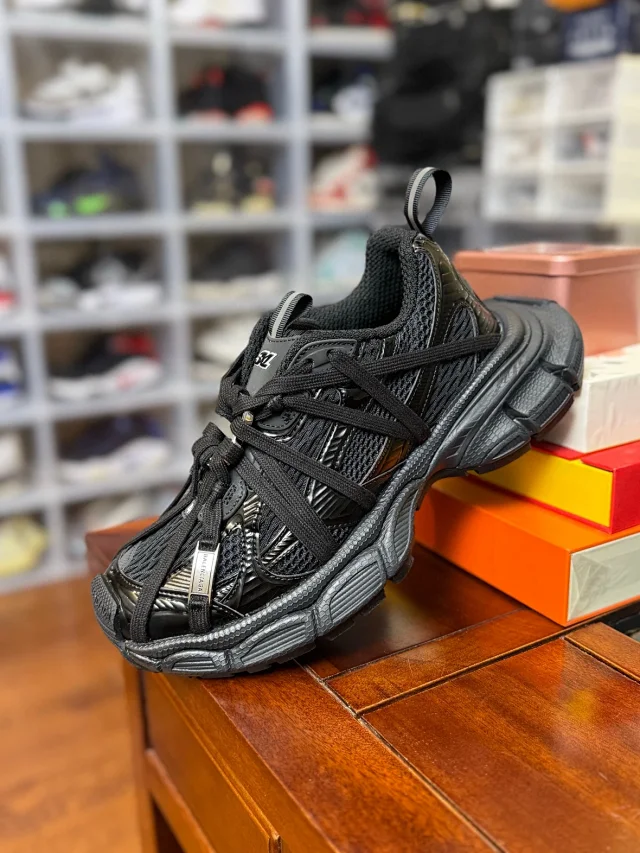 Balenciaga Sneakers 3XL Extreme Laces product detail image 3