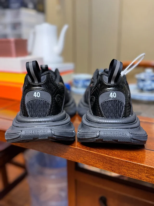 Balenciaga Sneakers 3XL Extreme Laces product detail image 5