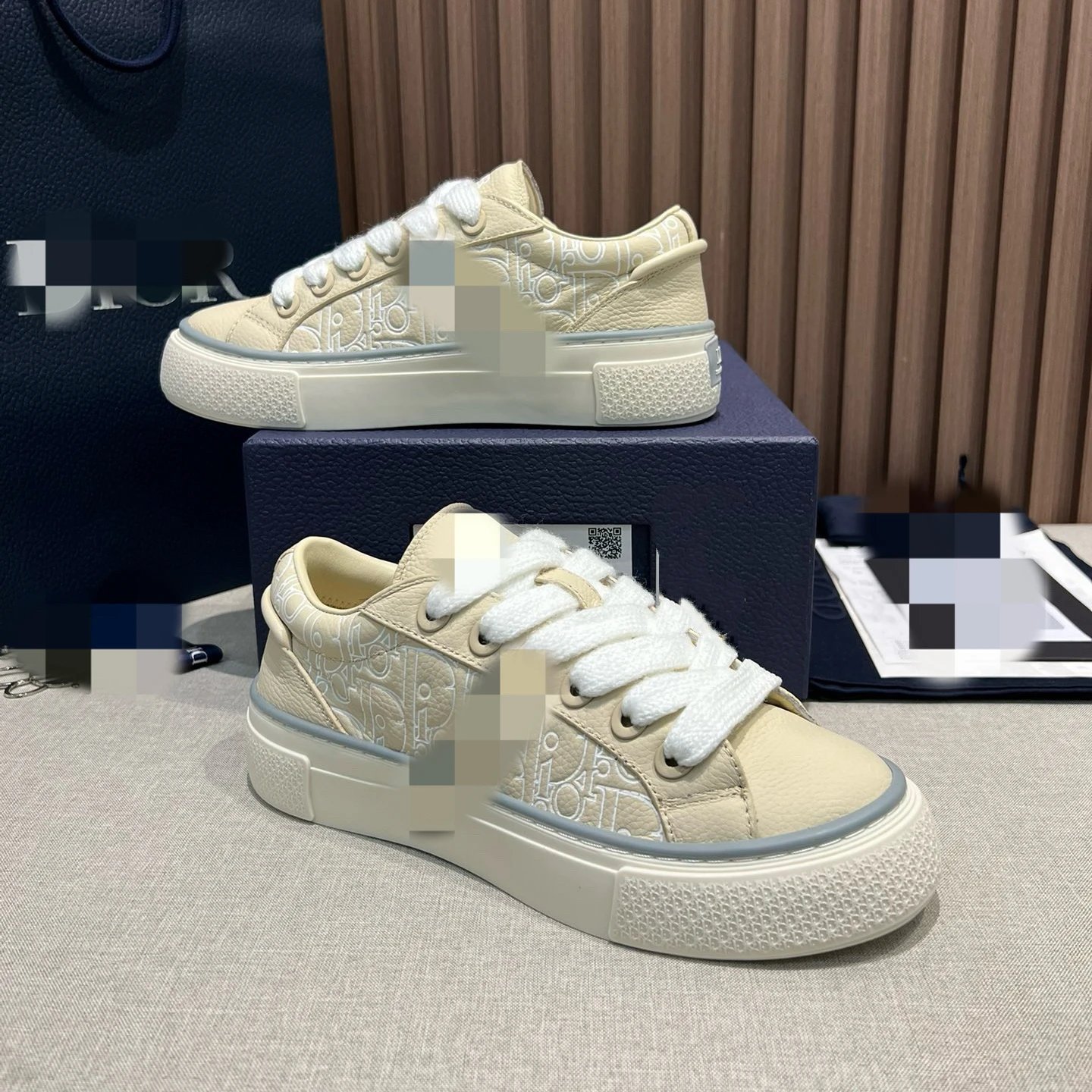 beige