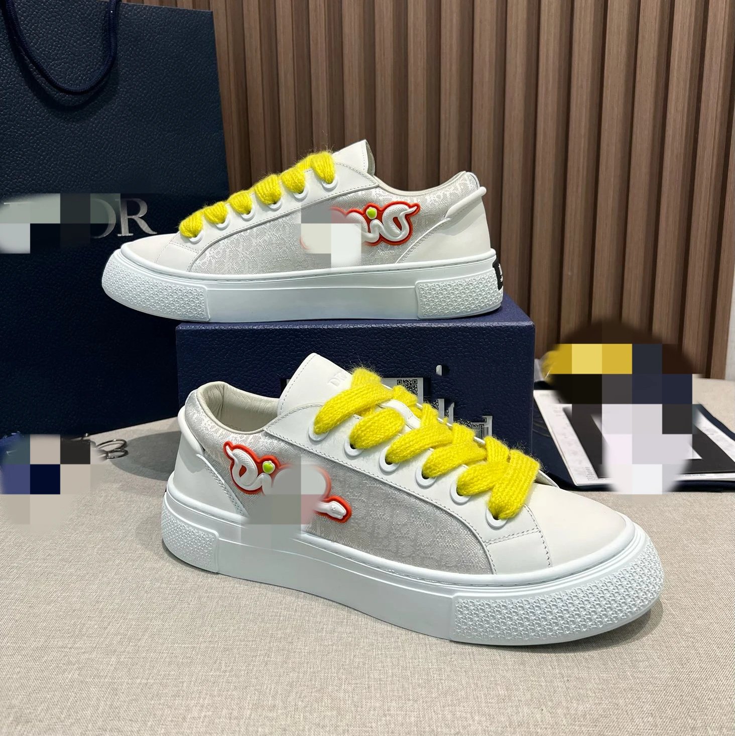 Snake White
