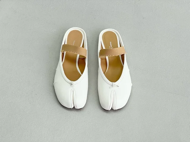 Maison Margiela Leather Shoes Tabi split-toe ballet flats product detail image 45