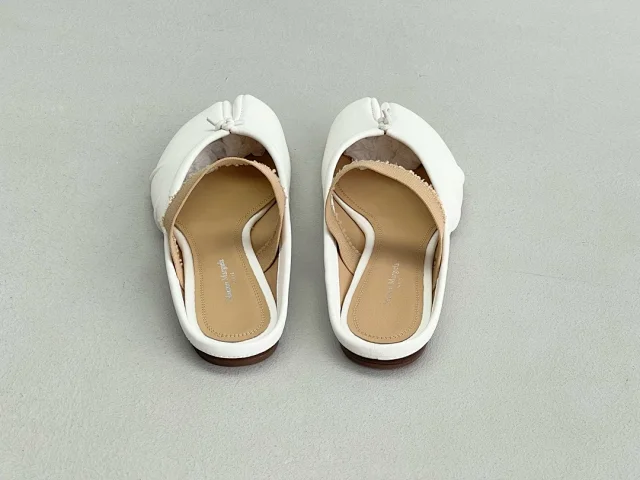 Maison Margiela Leather Shoes Tabi split-toe ballet flats product detail image 46