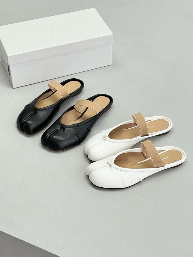 Maison Margiela Leather Shoes Tabi split-toe ballet flats product detail image 33