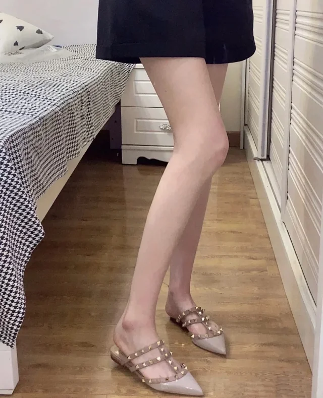 Valentino Garavani Casual Shoes Pointed-Toe Studded Ballet Flats product detail image 22
