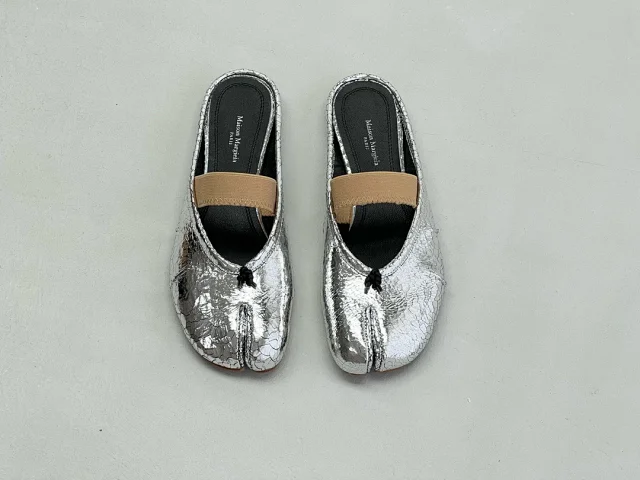 Maison Margiela Leather Shoes Tabi split-toe ballet flats product detail image 96