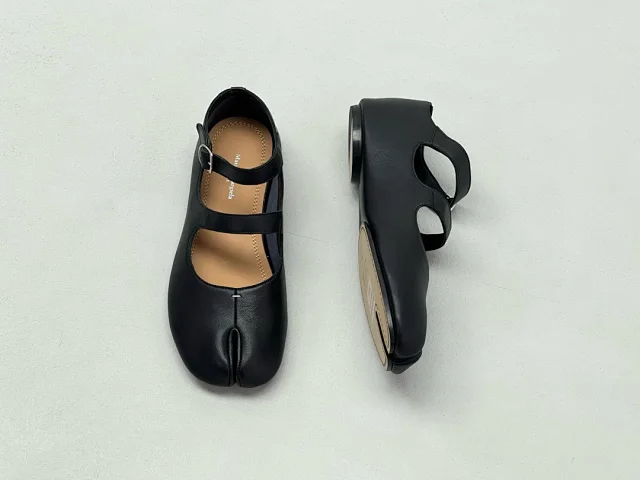 Maison Margiela Leather Shoes Tabi split-toe ballet flats product detail image 87