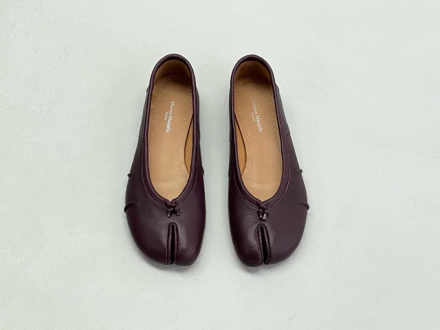 Maison Margiela Leather Shoes Tabi split-toe ballet flats product detail image 11